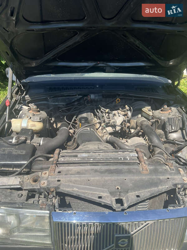 Седан Volvo 760 1988 в Копычинце