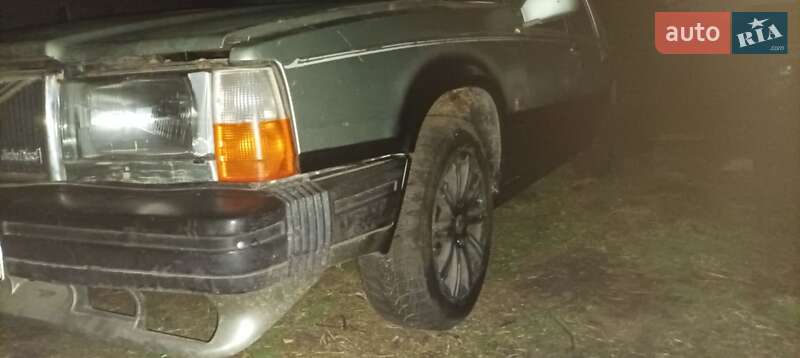 Седан Volvo 760 1985 в Киеве