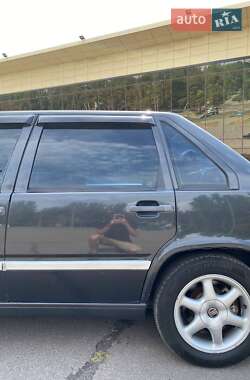 Седан Volvo 850 1992 в 