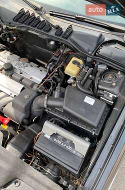 Седан Volvo 850 1992 в 