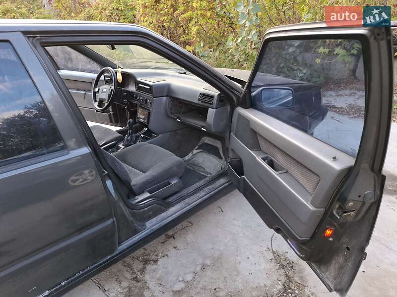Седан Volvo 850 1993 в Киеве фото 10 Седан Volvo 850 1993 в Киеве