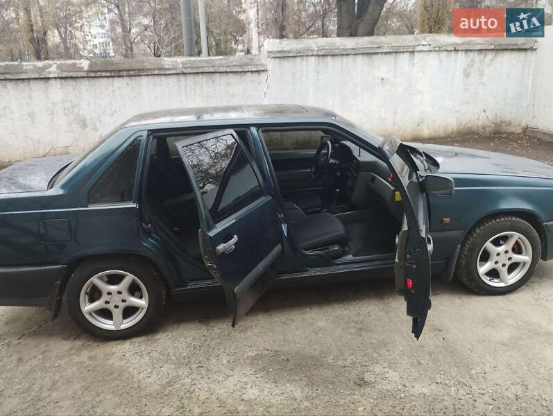 Седан Volvo 850 1994 в Николаеве