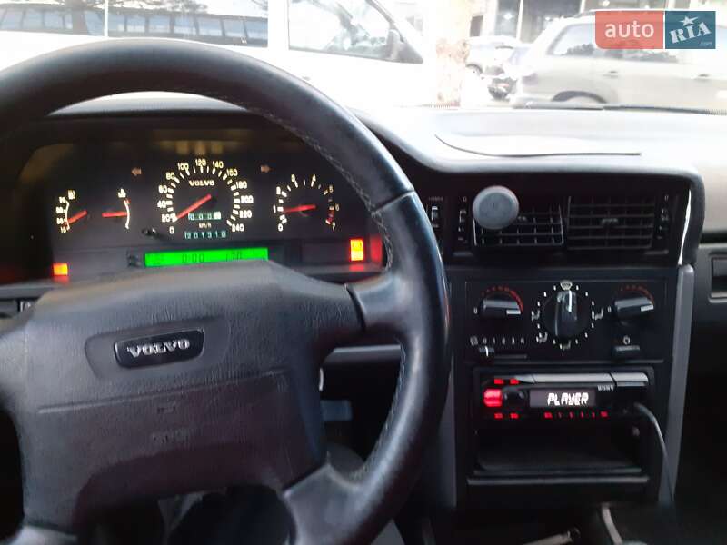 Седан Volvo 850 1993 в Ровно