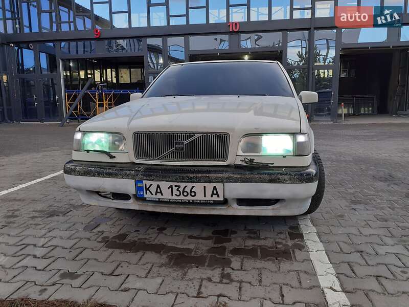 Седан Volvo 850 1993 в Ровно