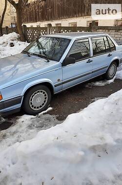 Седан Volvo 940 1991 в Киеве