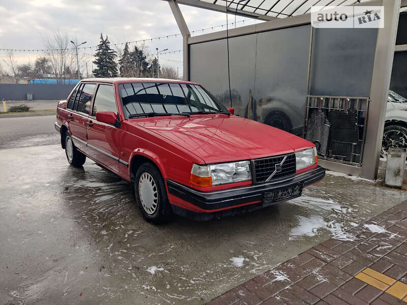 Седан Volvo 940 1992 в Дніпрі