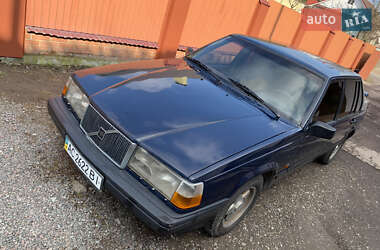 Седан Volvo 940 1994 в 