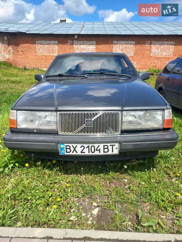 Седан Volvo 940 1991 в 