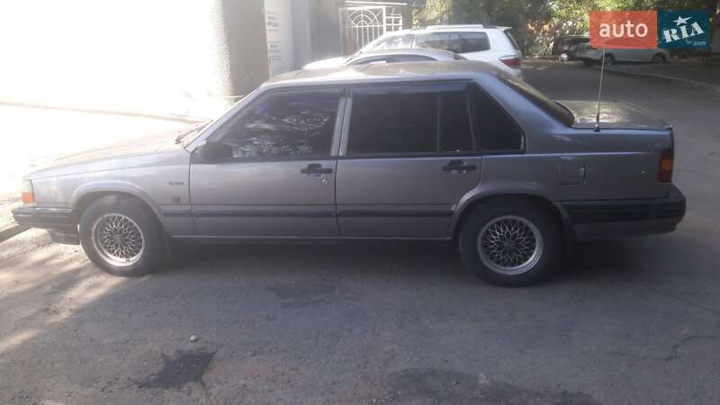 Седан Volvo 940 1991 в Миколаєві