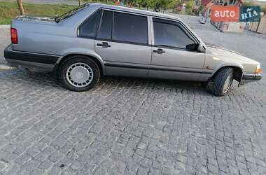 Седан Volvo 940 1993 в 