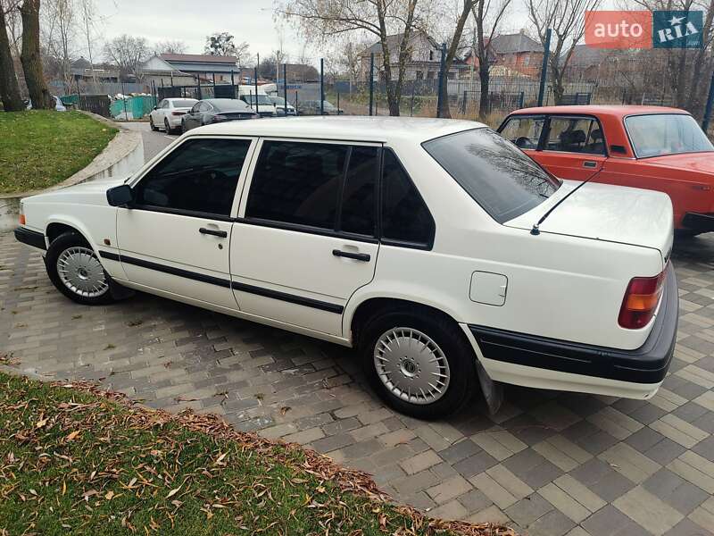Седан Volvo 940 1996 в Киеве