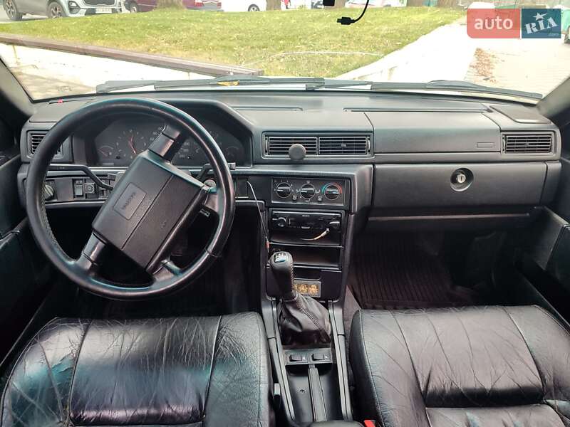Седан Volvo 940 1996 в Киеве
