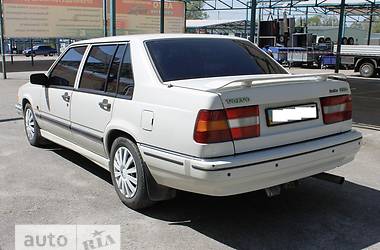 Седан Volvo 960 1991 в 