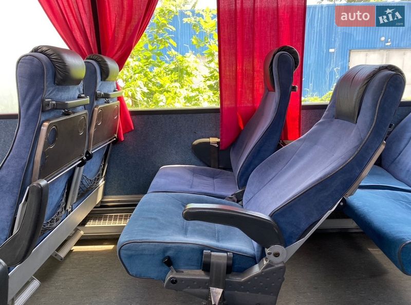 Туристический / Междугородний автобус Volvo B10B 1999 в Кременчуге