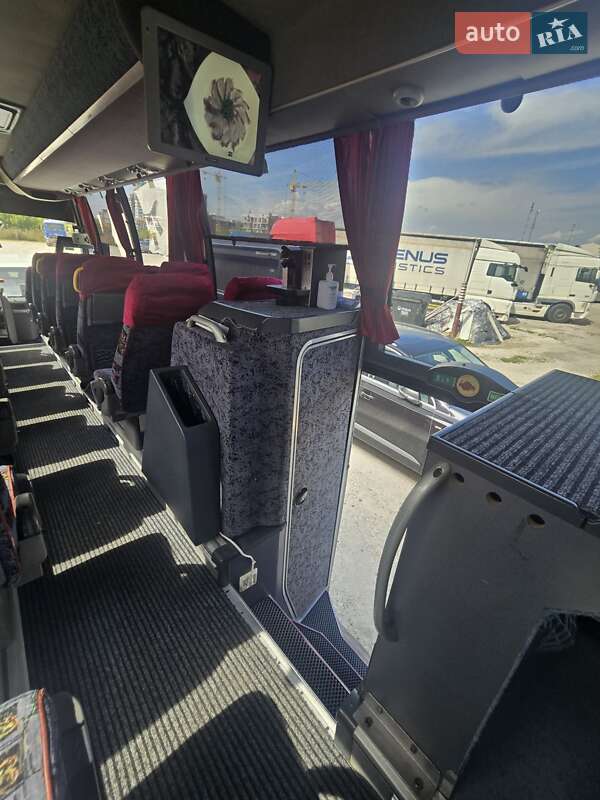 Туристический / Междугородний автобус Volvo B12 2007 в Тернополе