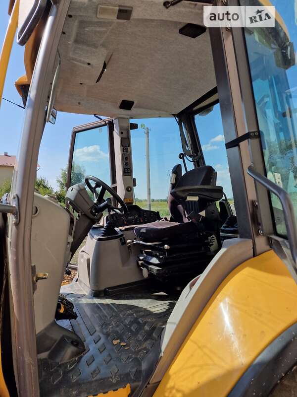 Экскаватор погрузчик Volvo BL 61B 2014 в Харькове