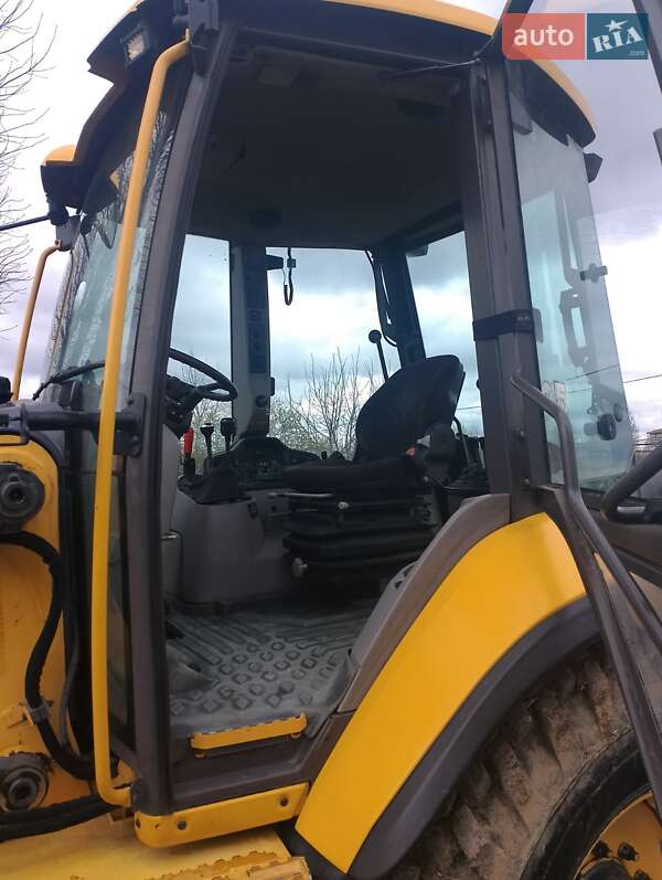 Экскаватор погрузчик Volvo BL 61B 2012 в Киеве