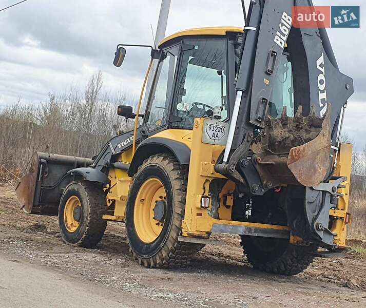 Экскаватор погрузчик Volvo BL 61B 2012 в Киеве
