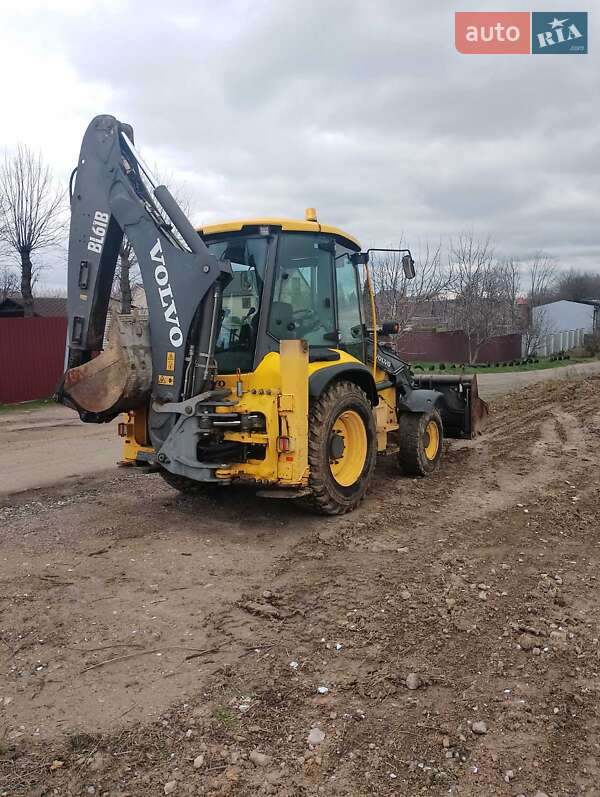 Экскаватор погрузчик Volvo BL 61B 2012 в Киеве