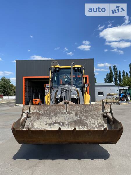 Экскаватор погрузчик Volvo BL 71 2011 в Киеве