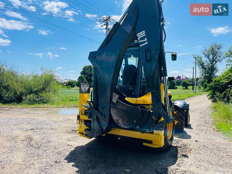 Екскаватор навантажувач Volvo BL 71 2008 в Чернівцях