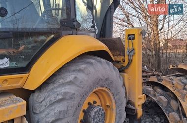 Колісний екскаватор Volvo BL 71 2005 в Пустомитах