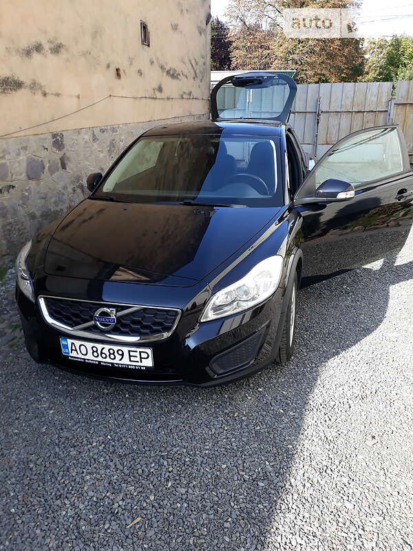 Хэтчбек Volvo C30 2010 в Мукачево