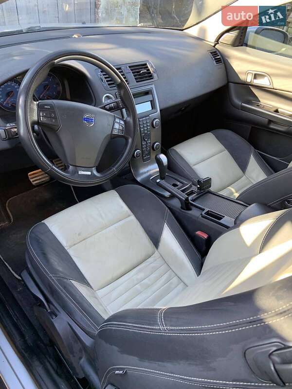 Хэтчбек Volvo C30 2009 в Львове