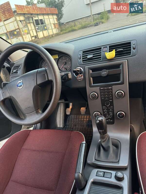 Хэтчбек Volvo C30 2009 в Вижнице