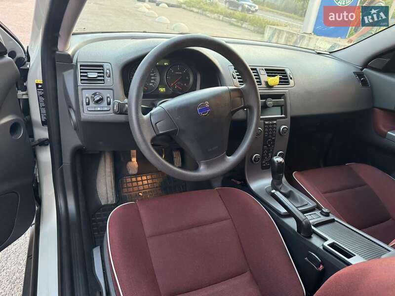 Хэтчбек Volvo C30 2009 в Вижнице