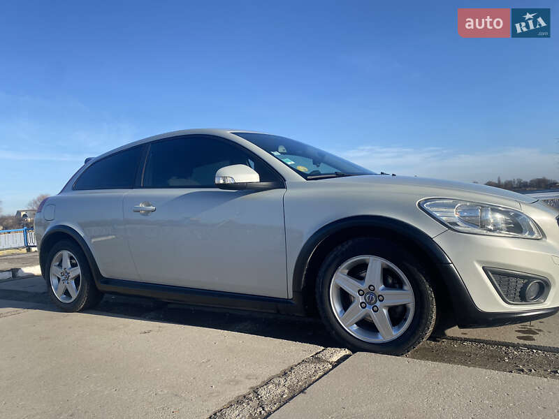 Хэтчбек Volvo C30 2009 в Хмельницком фото 14 Хэтчбек Volvo C30 2009 в Хмельницком