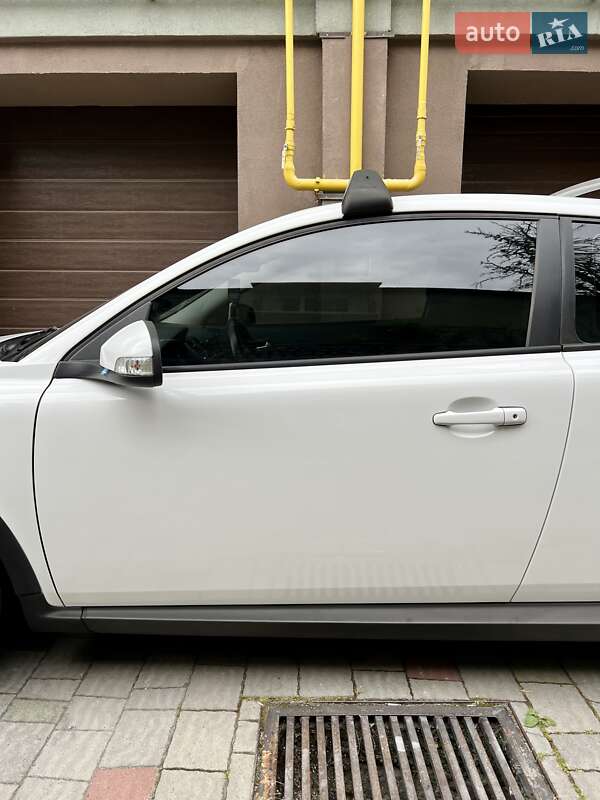 Хэтчбек Volvo C30 2011 в Тернополе фото 21 Хэтчбек Volvo C30 2011 в Тернополе