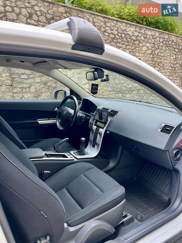 Хэтчбек Volvo C30 2011 в Тернополе фото 53 Хэтчбек Volvo C30 2011 в Тернополе