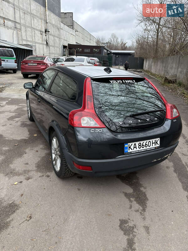 Хэтчбек Volvo C30 2009 в Киеве фото 3 Хэтчбек Volvo C30 2009 в Киеве