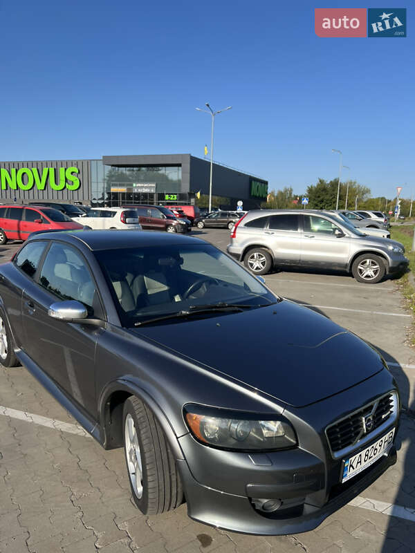 Хэтчбек Volvo C30 2008 в Киеве фото 10 Хэтчбек Volvo C30 2008 в Киеве