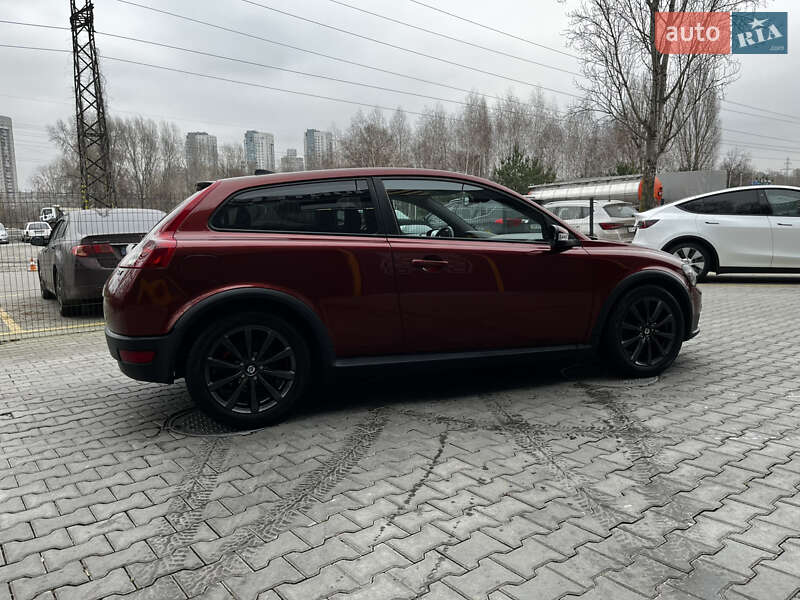 Хэтчбек Volvo C30 2007 в Киеве