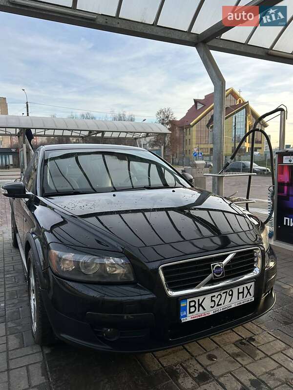 Хэтчбек Volvo C30 2009 в Луцке