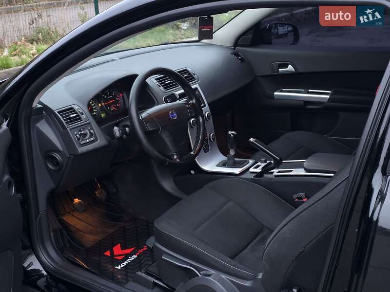 Хэтчбек Volvo C30 2010 в Хмельницком