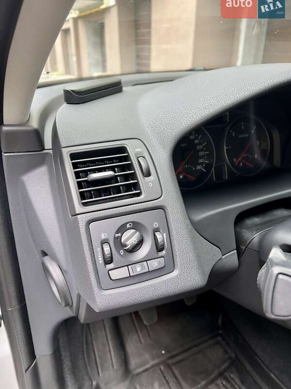 Хэтчбек Volvo C30 2011 в Тернополе