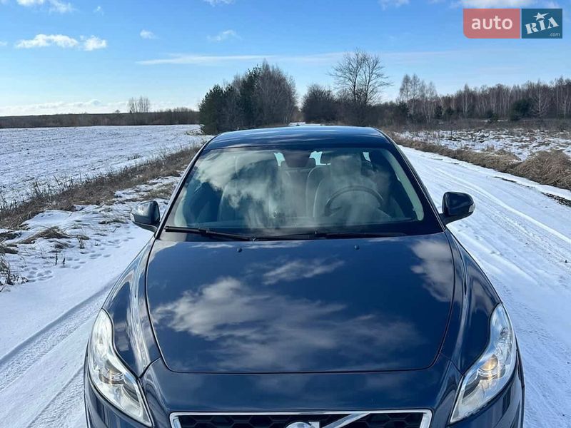 Хэтчбек Volvo C30 2010 в Киеве фото 5 Хэтчбек Volvo C30 2010 в Киеве