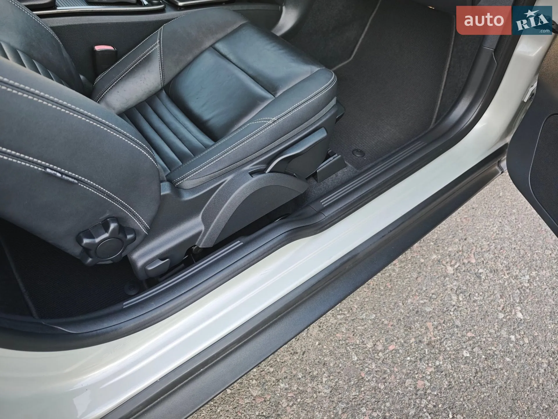 2012 Volvo C30 - мініатюра 30