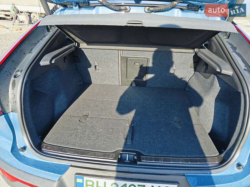 Позашляховик / Кросовер Volvo C40 Recharge 2022 в Одесі