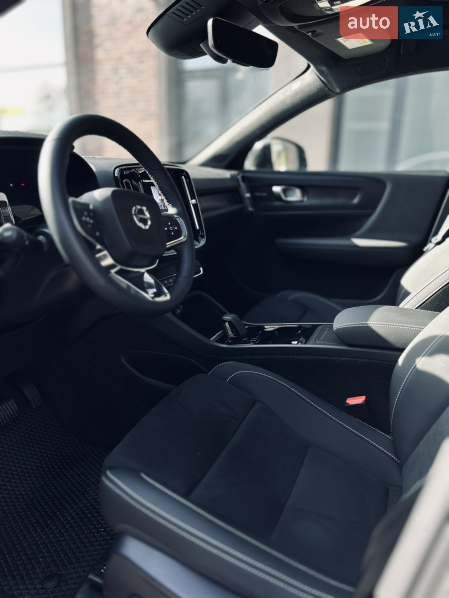2022 Volvo C40 - мініатюра 10