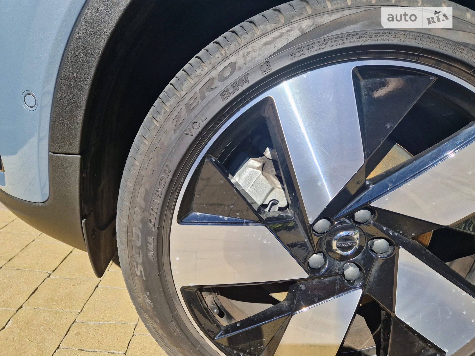 2023 Volvo C40 - мініатюра 13