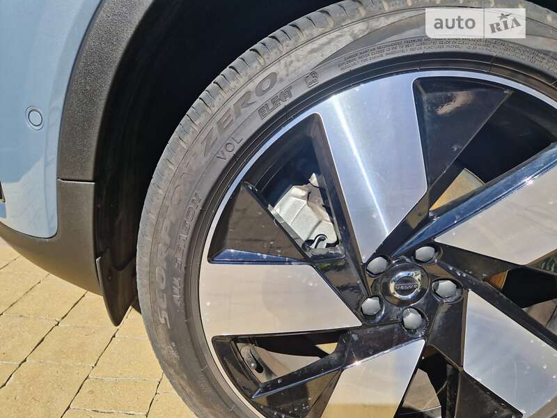 Внедорожник / Кроссовер Volvo C40 Recharge 2023 в Ровно