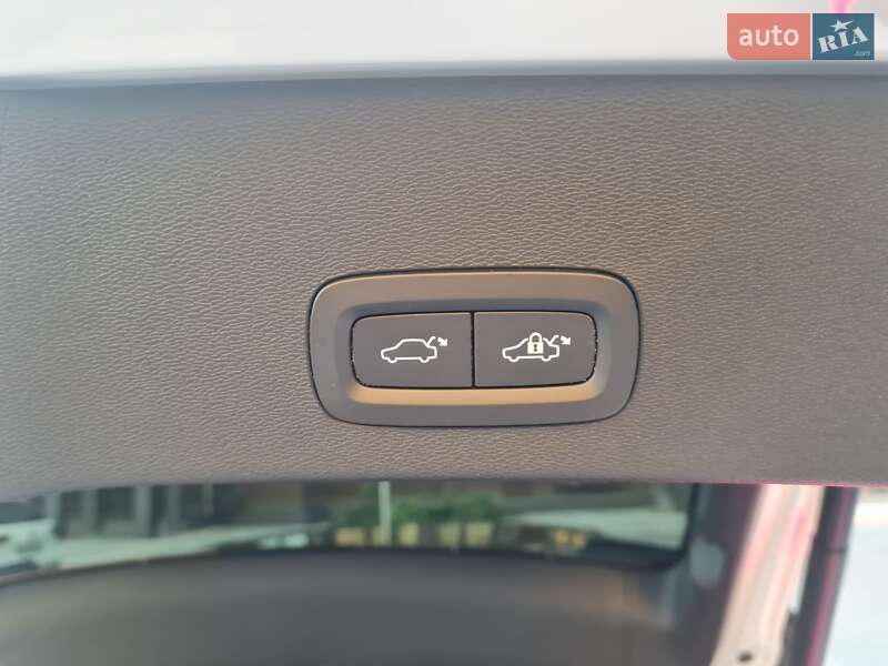 Внедорожник / Кроссовер Volvo C40 Recharge 2022 в Одессе