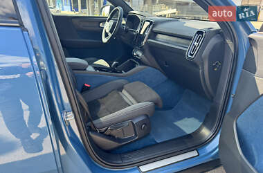 Внедорожник / Кроссовер Volvo C40 Recharge 2022 в 