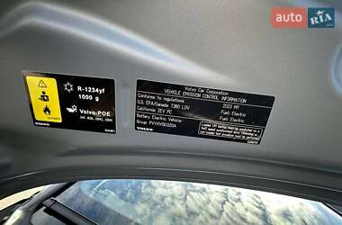 Внедорожник / Кроссовер Volvo C40 Recharge 2022 в 
