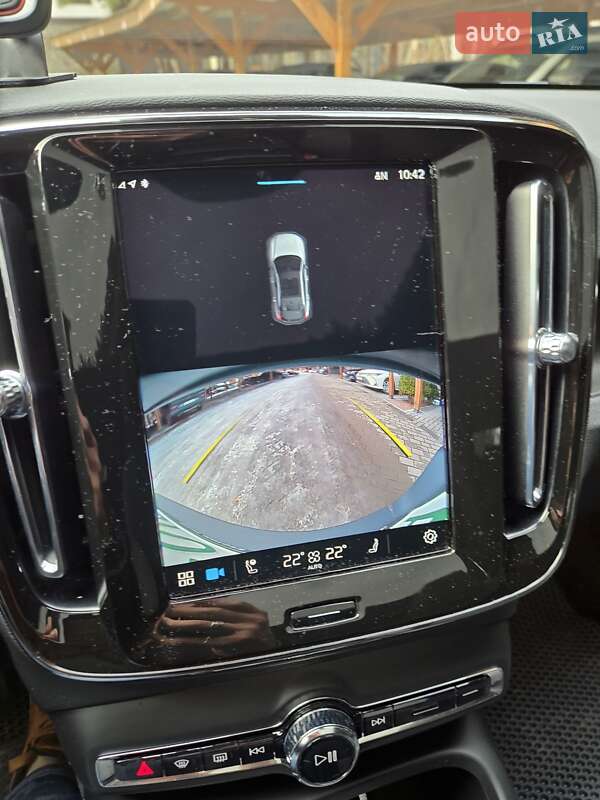 Внедорожник / Кроссовер Volvo C40 Recharge 2022 в Киеве