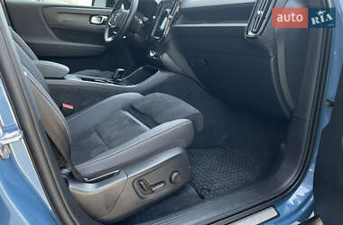 Внедорожник / Кроссовер Volvo C40 Recharge 2022 в 